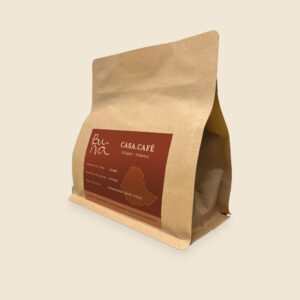 Bolsa de 250 g de café de especialidad BUNA CASA.CAFÉ Etiopía · Sidama, vista a tres cuartos